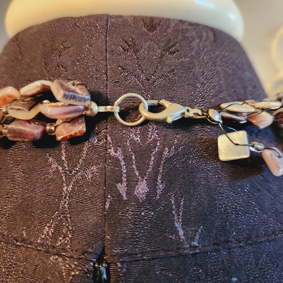 Shell Necklace - Picture 3 of 3